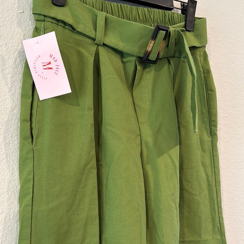 Green Pleated High-Waist Pants